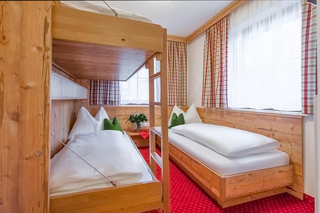 Pension Haus Am Dorfplatz 플라차우 외부 사진