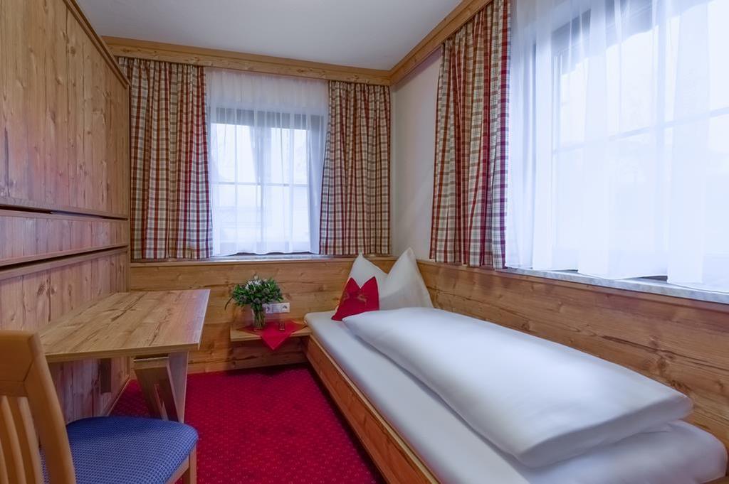 Pension Haus Am Dorfplatz 플라차우 외부 사진