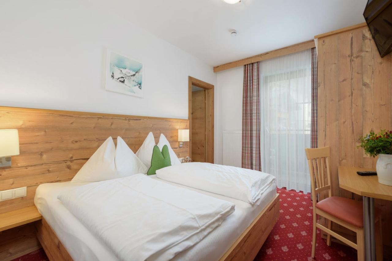 Pension Haus Am Dorfplatz 플라차우 외부 사진